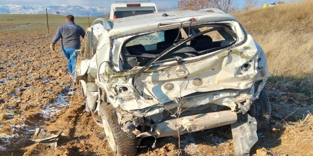 Amasya'da otomobil ile SUV araç çarpıştı: 8 yaralı
