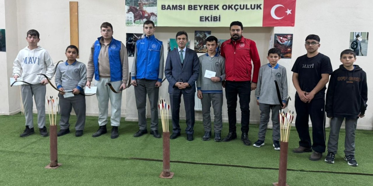 Bayburt’ta bağımlılıkla mücadele kapsamında 'Okçuluk Turnuvası' düzenlendi