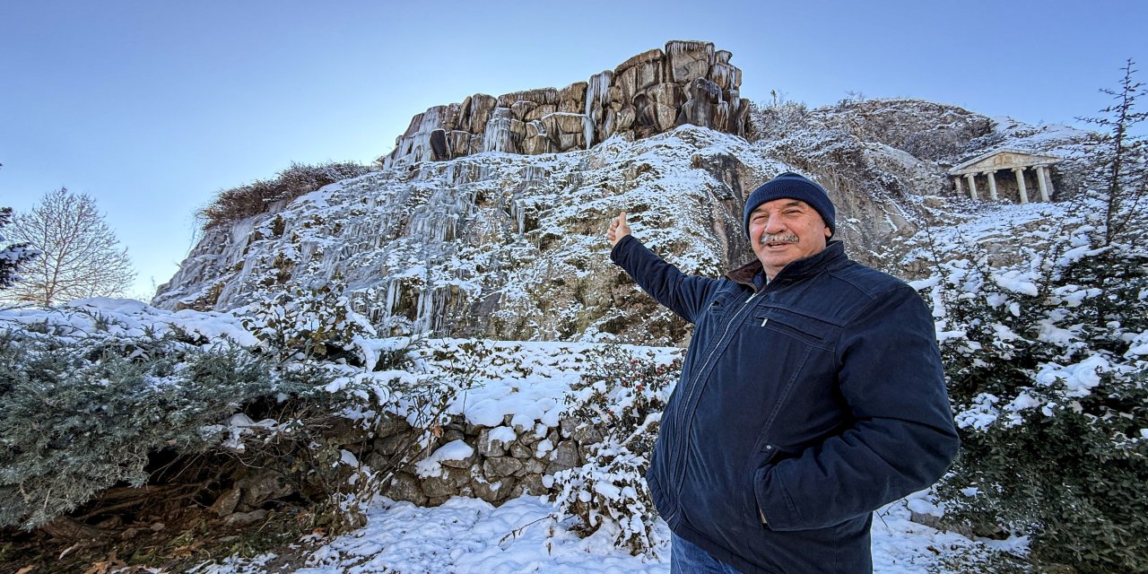 Tokat'ta buz tutan şelalede kartpostallık görüntüler oluştu