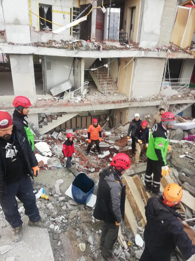 RİKE Personeli 90 kişiyle deprem bölgesinde hizmet veriyor