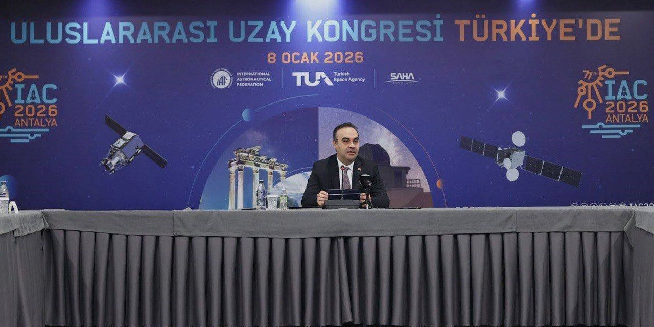 Bakan Kacır: "Türkiye’nin uzay teknolojilerindeki yükselişini dünyaya duyuracak dev bir etkinliğe imza atacağız"