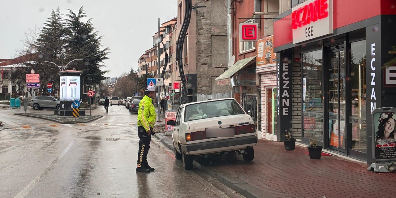 Bolu'da yaya geçidi ve kaldırım işgaline ceza