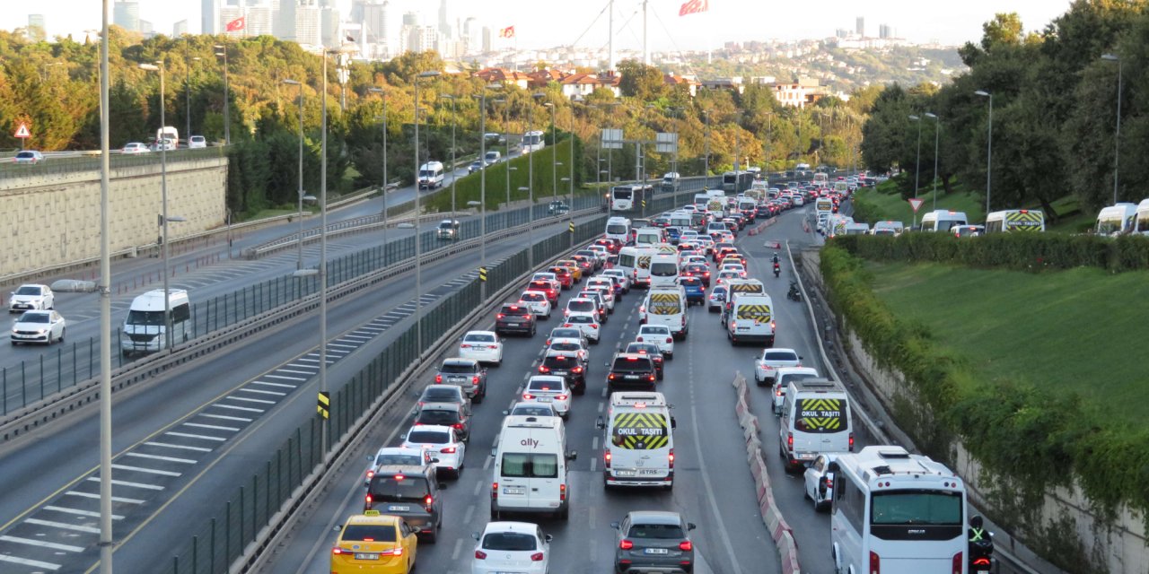 İstanbul'da Okul Trafiği Erken Başladı