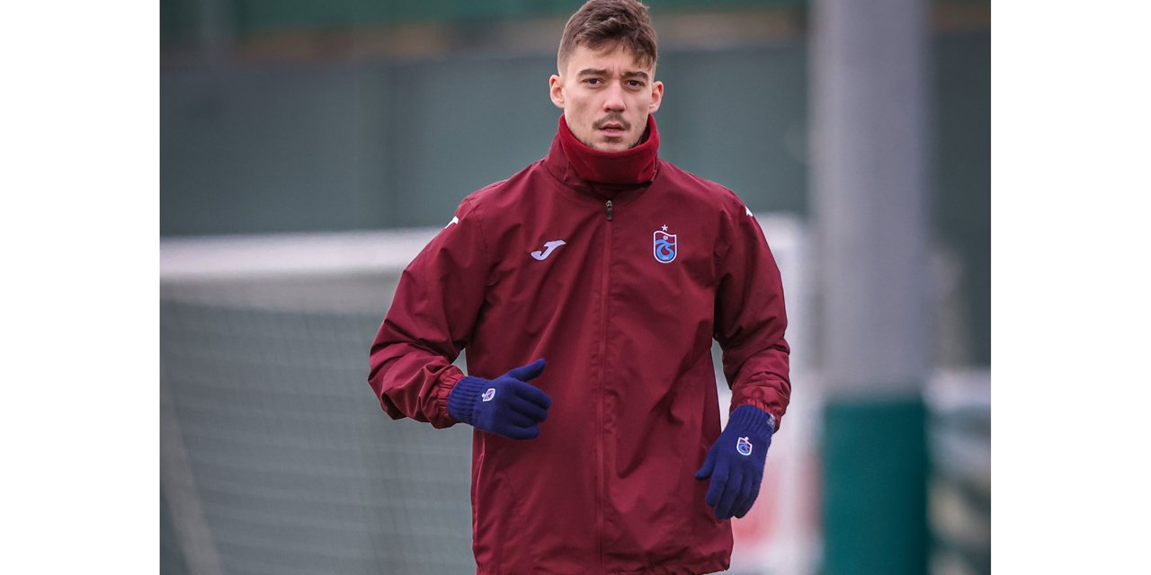 Ernest Muçi gollerine kupada da devam etti