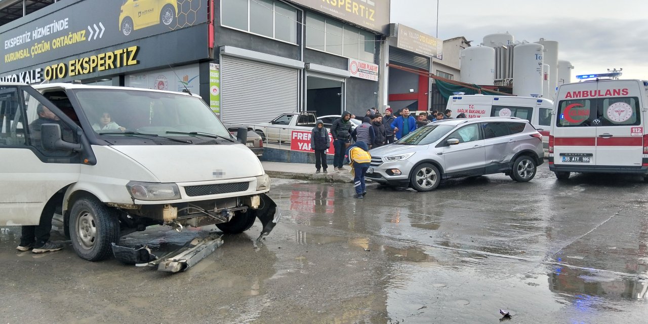 Bafra'da trafik kazası: 3 yaralı