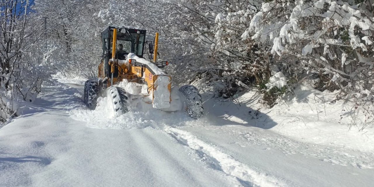 Ordu'da karla mücadele: 3 günde toplam 18 bin km yol ulaşıma açıldı