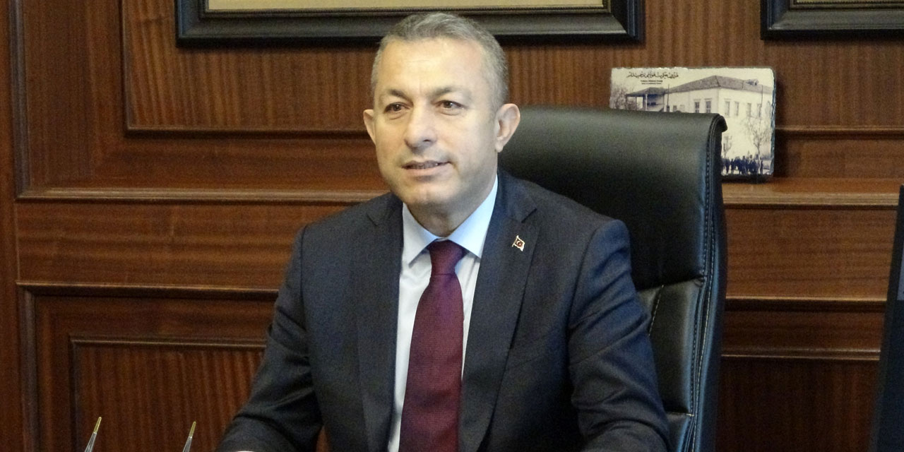 Trabzon'un yeni valisi Tahir Şahin göreve başladı