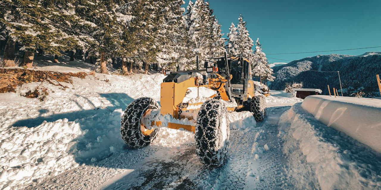 Rize'de 31 Köy Yolu Kardan Ulaşıma Kapandı