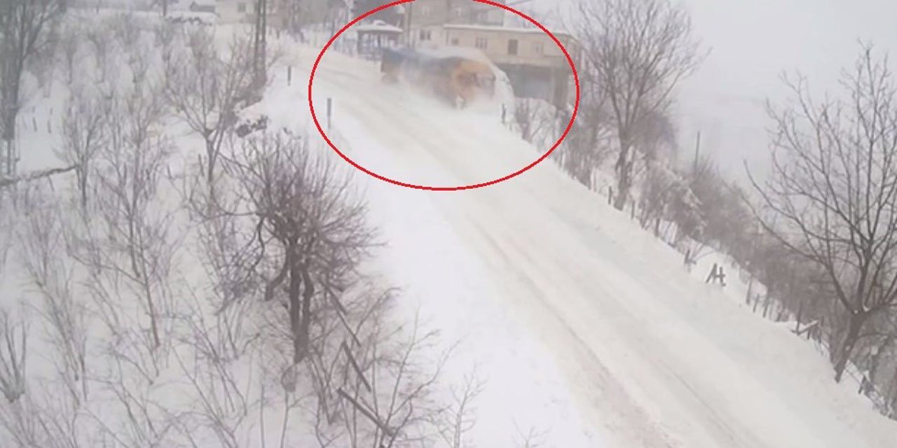 Ordu'da tır, 600 metre uçurumdan yuvarlandı: Kaza anı kamerada