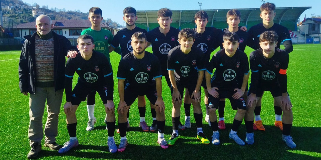 Çayeli Arsovosspor U18 ilk galibiyetini aldı