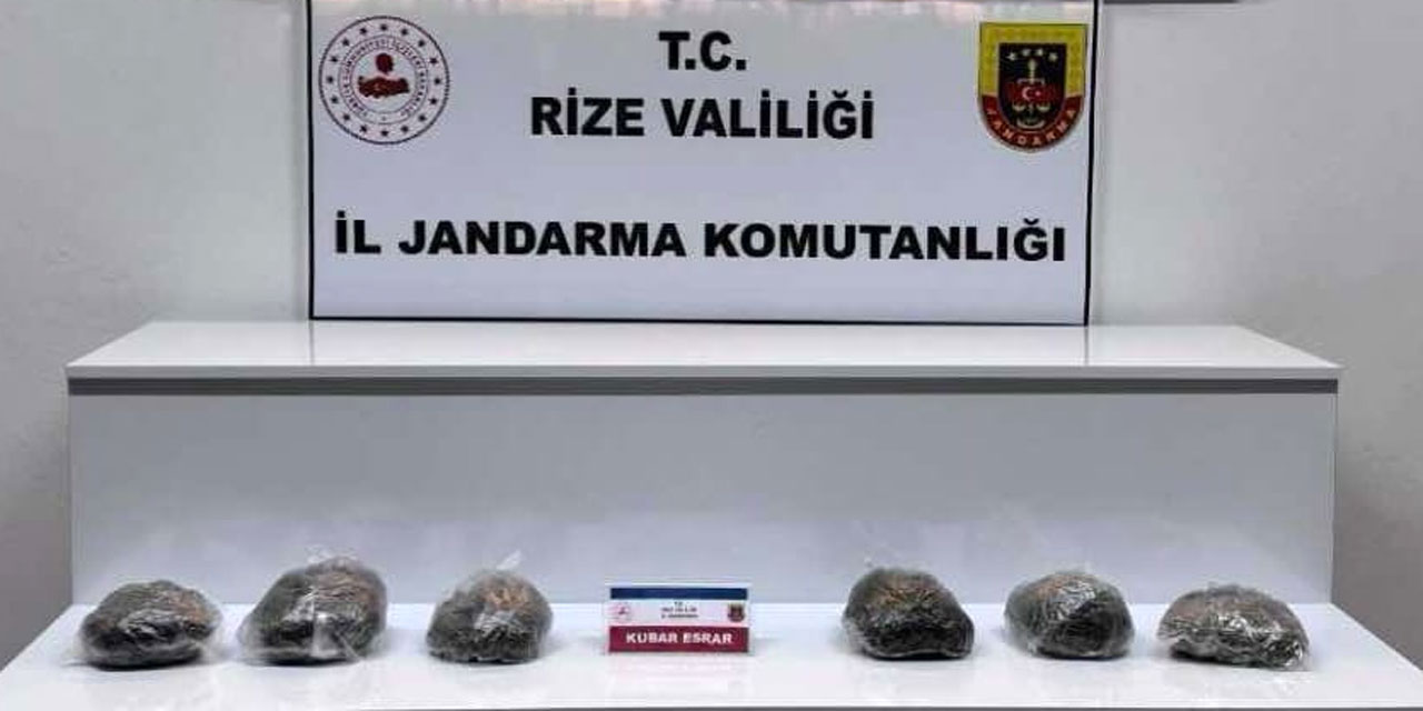 Rize'de Zehir Taciri 1 kiloya yakın esrarla yakalandı