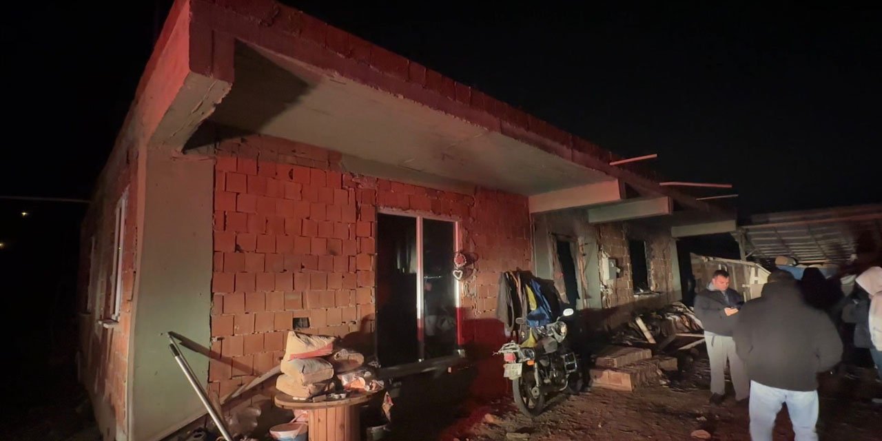 Kaynar suya benzin dökülen evde patlama: 2 yaralı