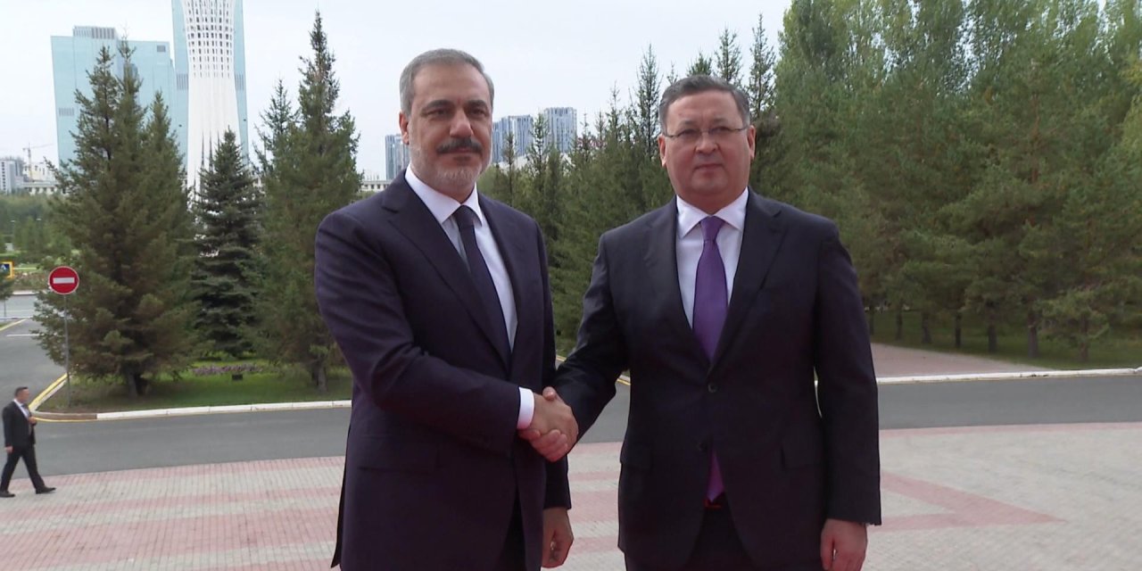 Bakan Fidan, Kazakistan Dışişleri Bakanı Nurtleu İle Görüştü