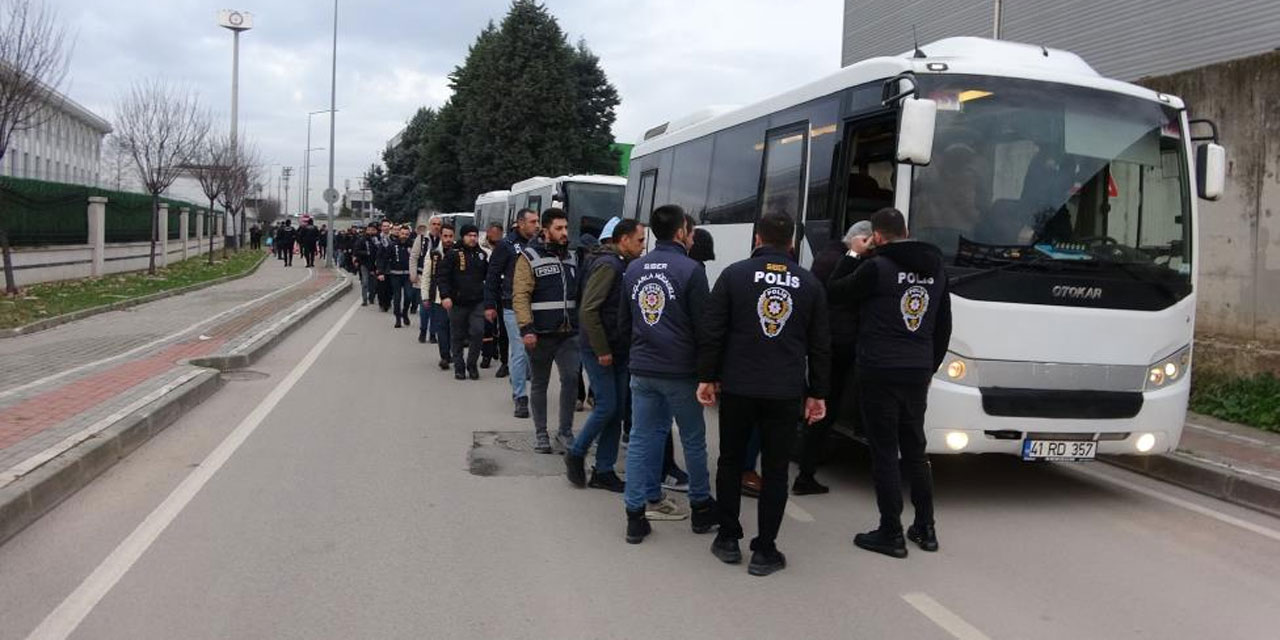 Yapay zekayla kadın olup vurgun yapmışlar