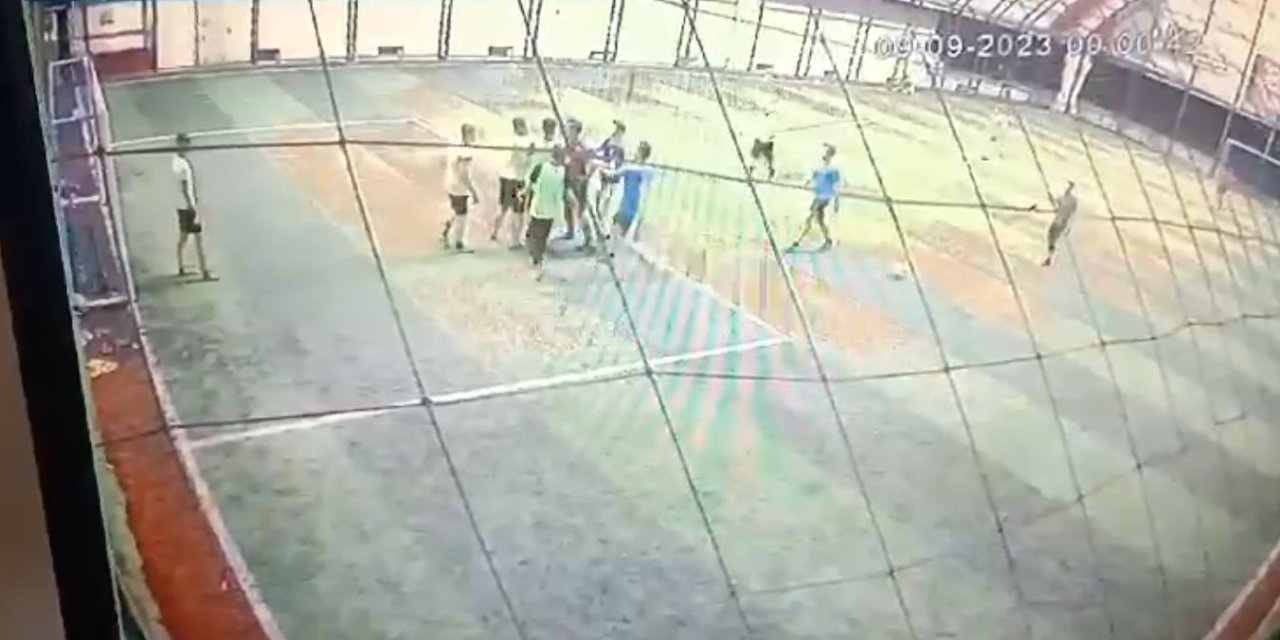 Halı Sahada 2 Savcıyla Tartışan Uzman Çavuş, Silah Taşıyamayacak