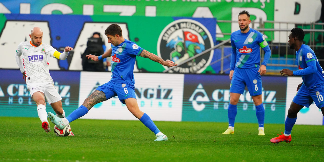 Çaykur Rizespor sahasında 3 puandan oldu: 1-1