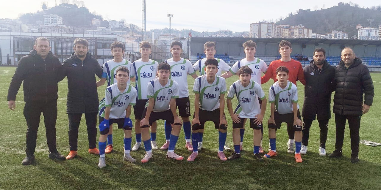 Lider Rize Belediyespor U15 durdurulamıyor