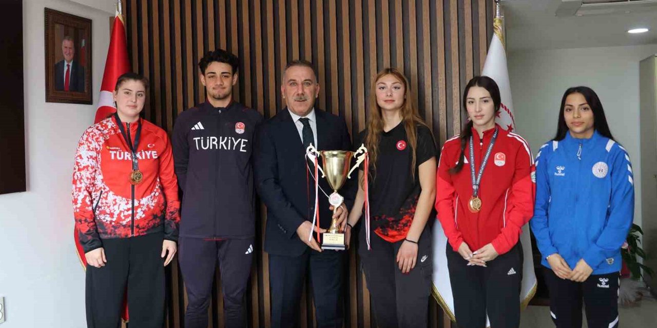 Türkiye şampiyonasından madalyalarla döndüler, milli takıma seçildiler