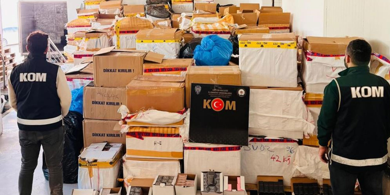 Karadeniz Sahil Yolu'nda kaçakçılık operasyonu: 300 milyon TL'lik ürün ele geçildi