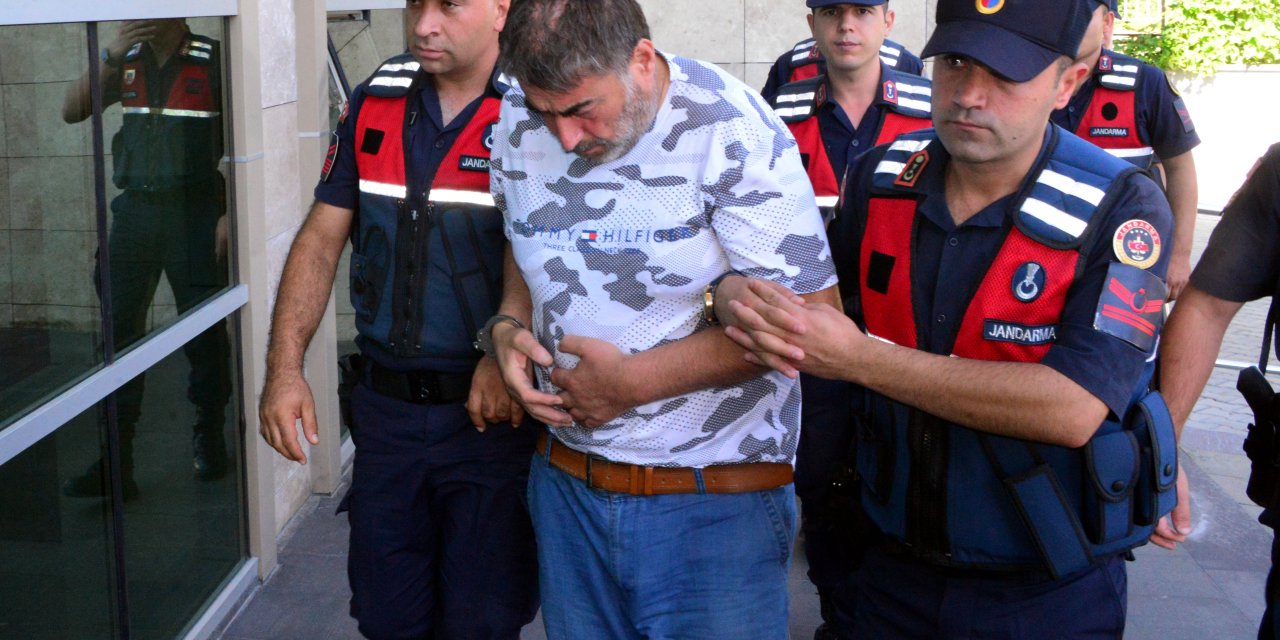 6 Kişinin Öldüğü Kazada Şoför: Kamyonun Yönünü Değiştirmeseydim Daha Vahim Olurdu