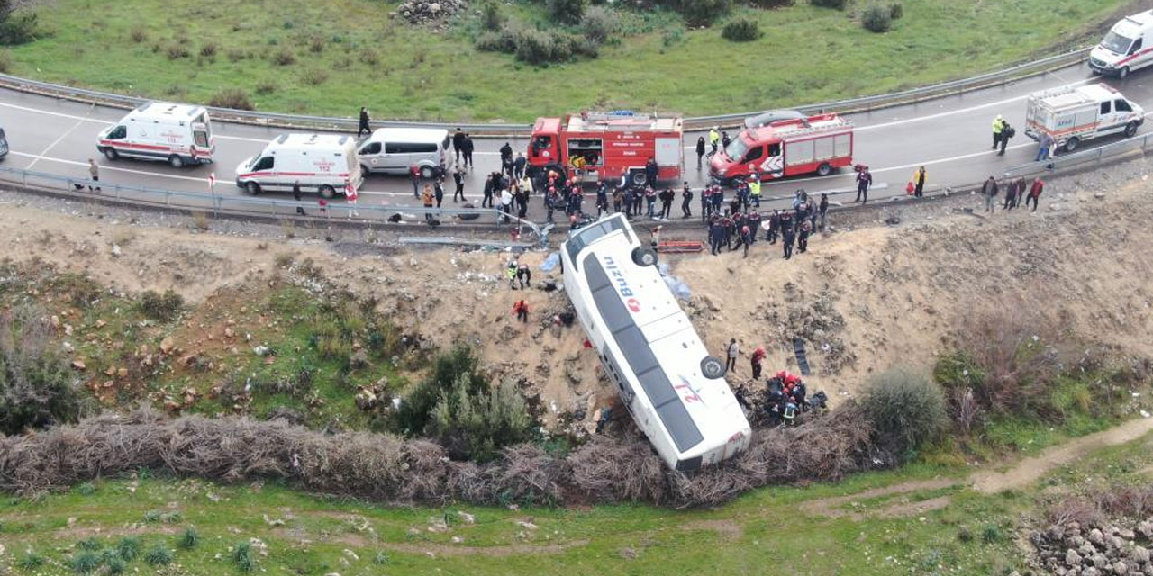 Antalya'da yolcu otobüsü şarampole yuvarlandı: 8 ölü, 26 yaralı