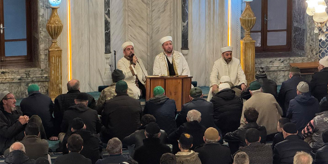 Rize'de Berat Kandili dualarla idrak edildi