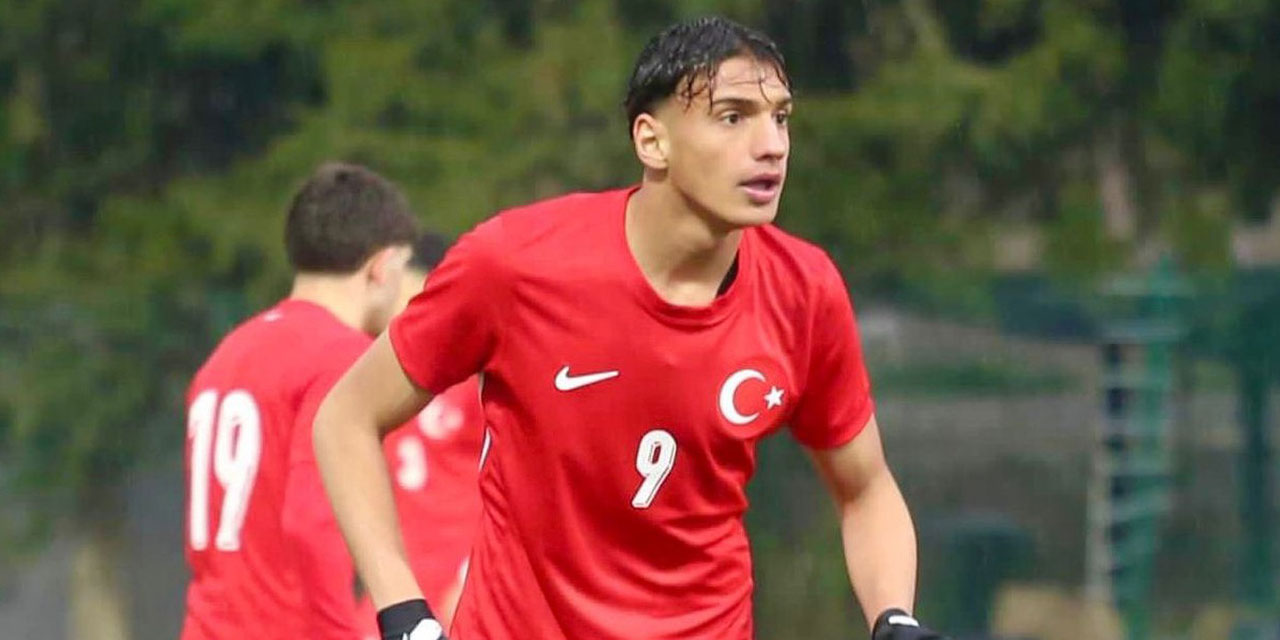 Rizesporlu Mustafa Coşkun'a bir kez daha Milli Davet