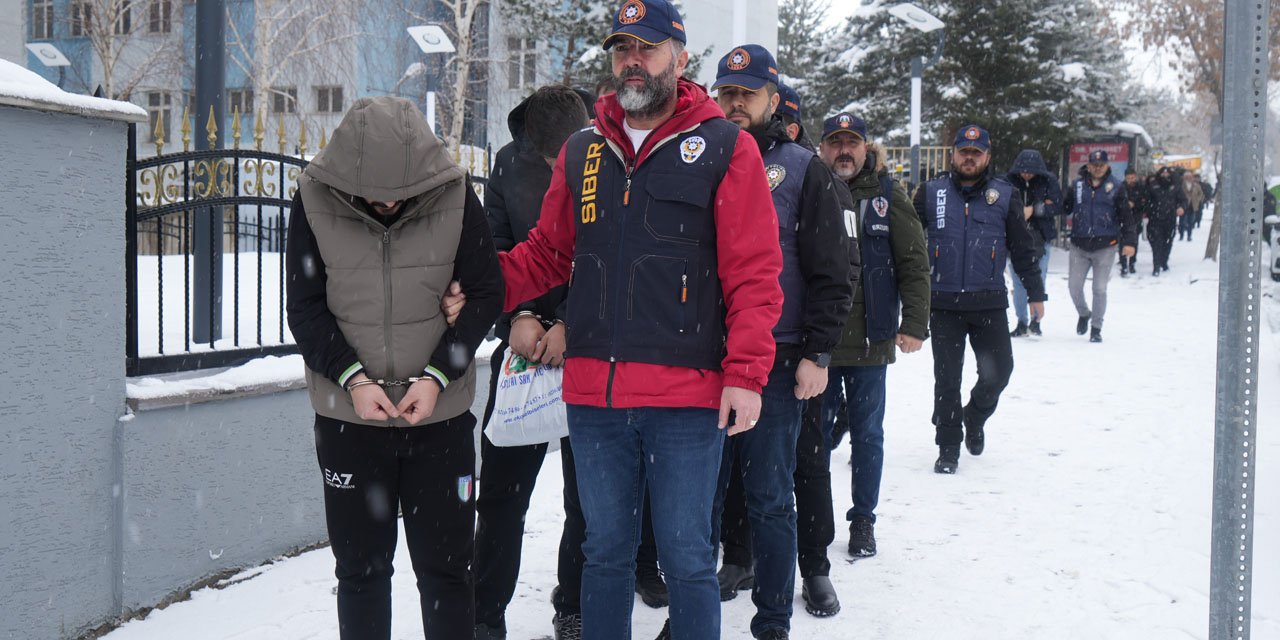 Yasal araç kiralama web sitesi kurarak vatandaşları dolandırdılar