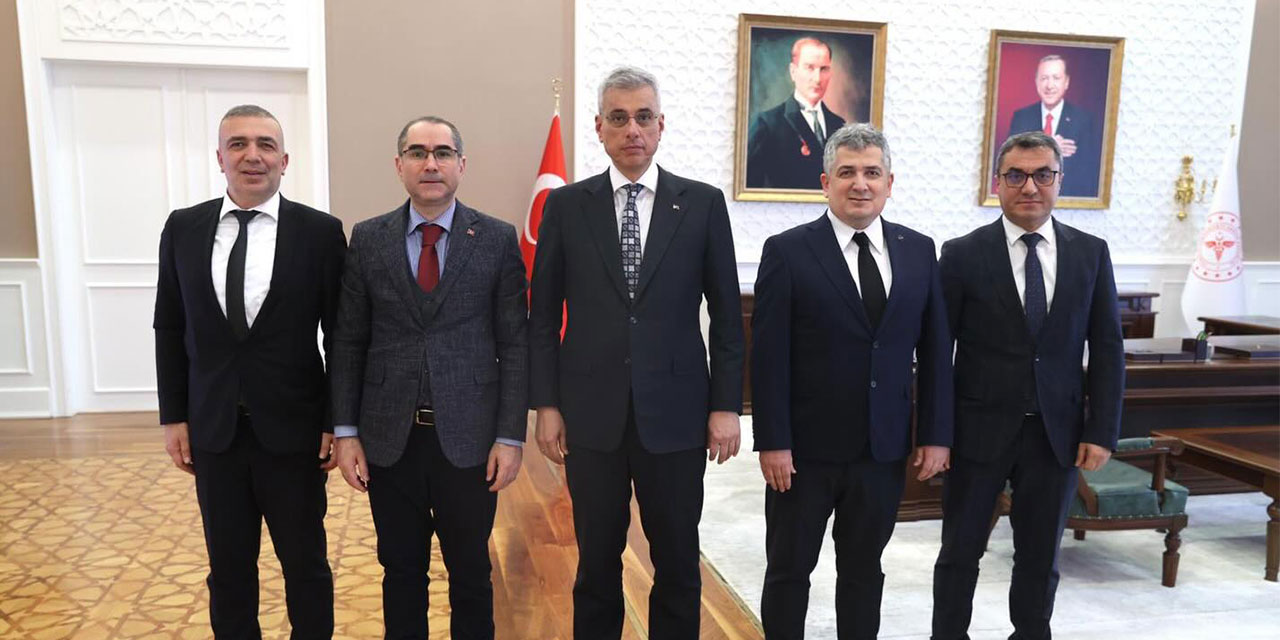 Rize İl Sağlık Müdürü Gökhan Demiral, Sağlık Bakanı Kemal Memişoğlu’nu Ziyaret Etti