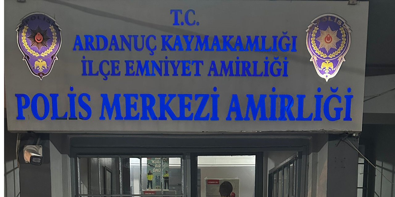 Artvin'de kıraathaneye kumar baskını