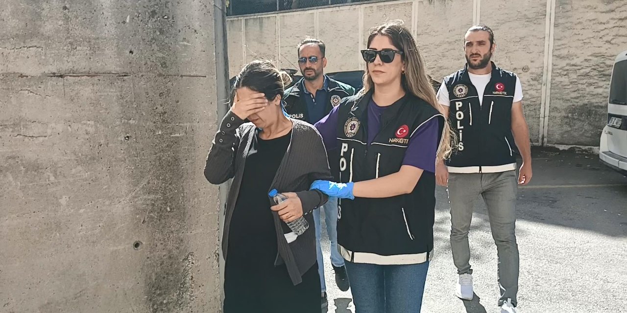 Evinde Uyuşturucuyla Yakalanan 9 Aylık Hamile Kadın, Gözaltına Alındı