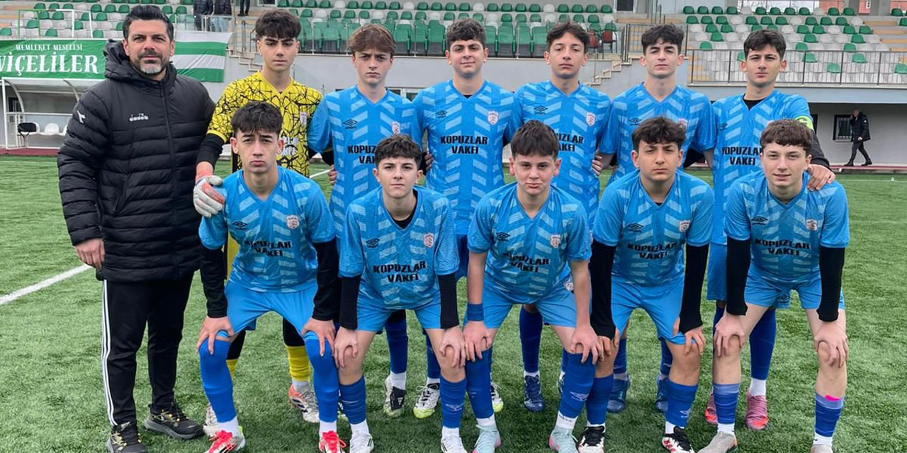 Rize U15 Ligi’nde Veliköyspor gözünü liderliğe dikti