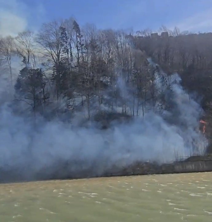 Trabzon'da örtü yangınları