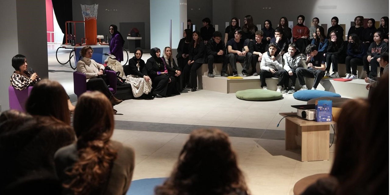 Öğrenciler akademisyenlerle buluştu