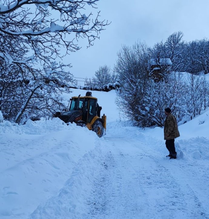 Artvin’de 80 köy yolu ulaşıma kapandı