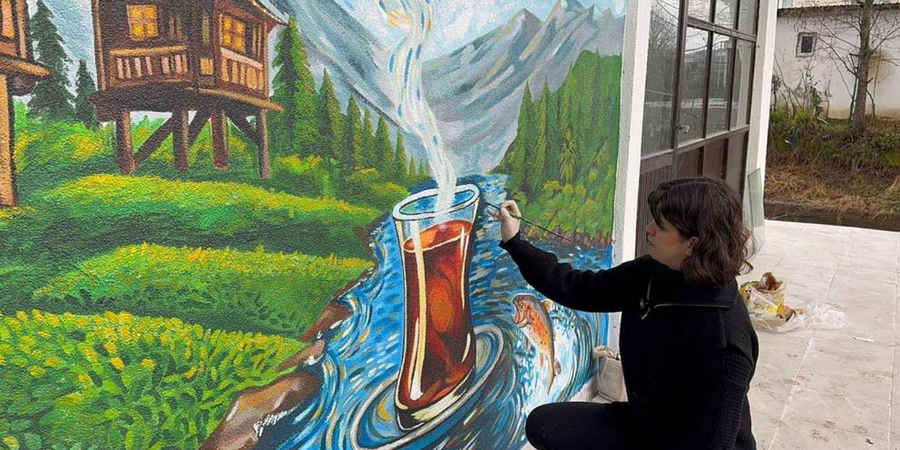 Adana’dan öğrenim için geldiği Rize’yi renklendiriyor