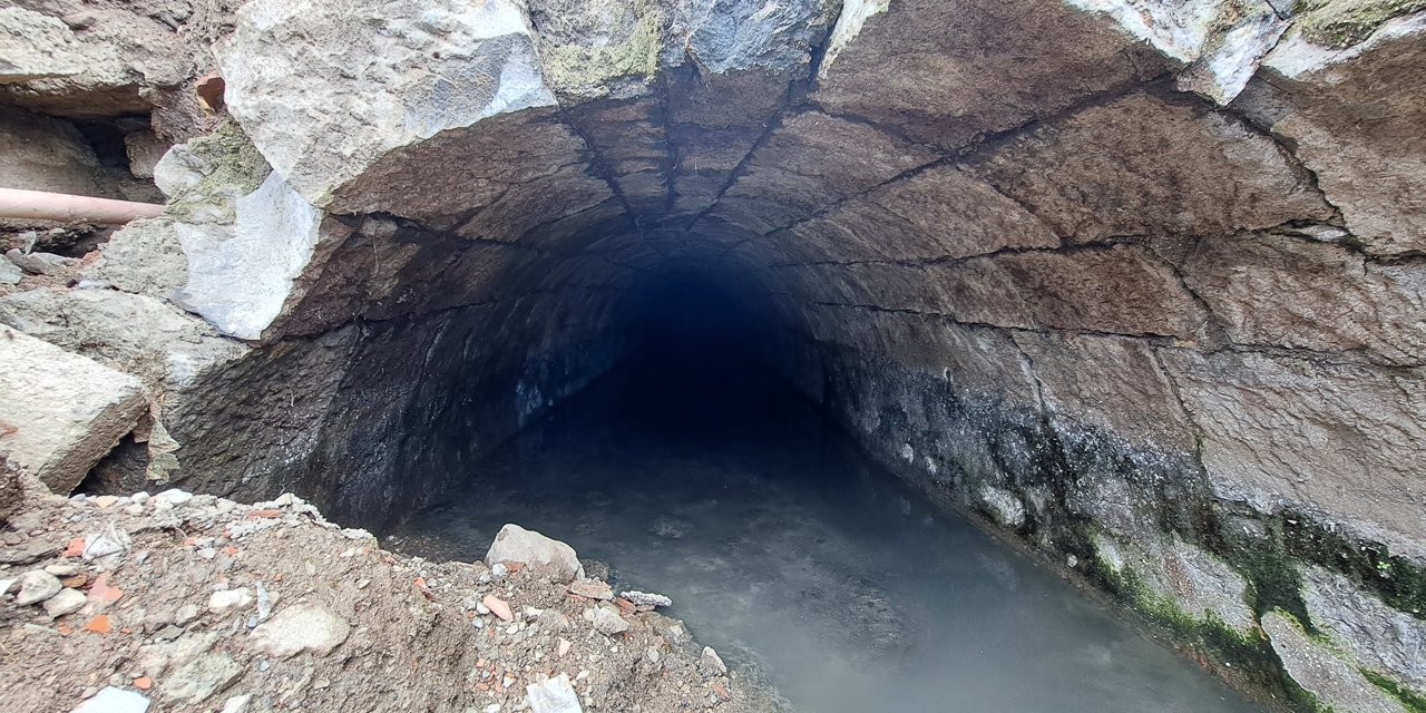 Türkiye'de bir örneği daha yok; Trabzon'da Roma dönemine ait su kanalı ortaya çıktı