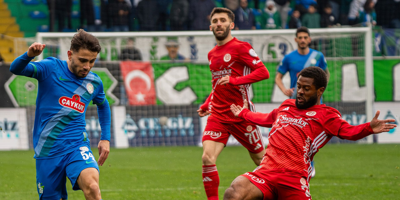 Çaykur Rizespor ligde tırmanışını sürdürmeye devam ediyor