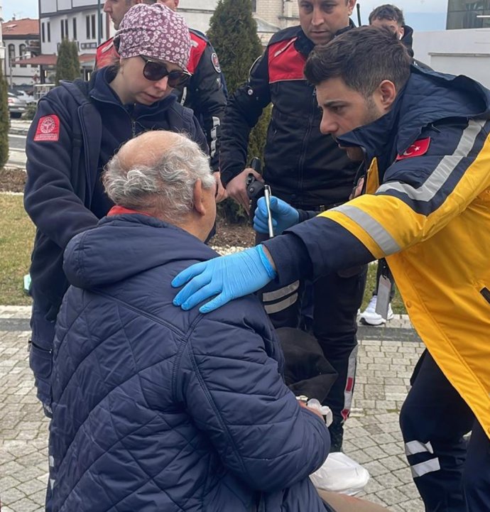 Bolu'da parkta darp edilen 67 yaşındaki adam 9 gün sonra hayatını kaybetti