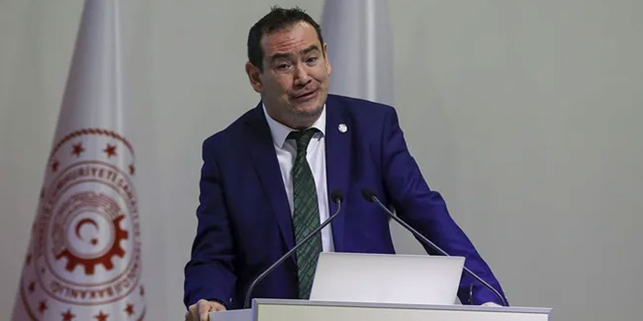 Türkiye'nin İlk Uzay Mühendisi Turgay Karakaş RTEÜ'de öğrencilerle buluşuyor