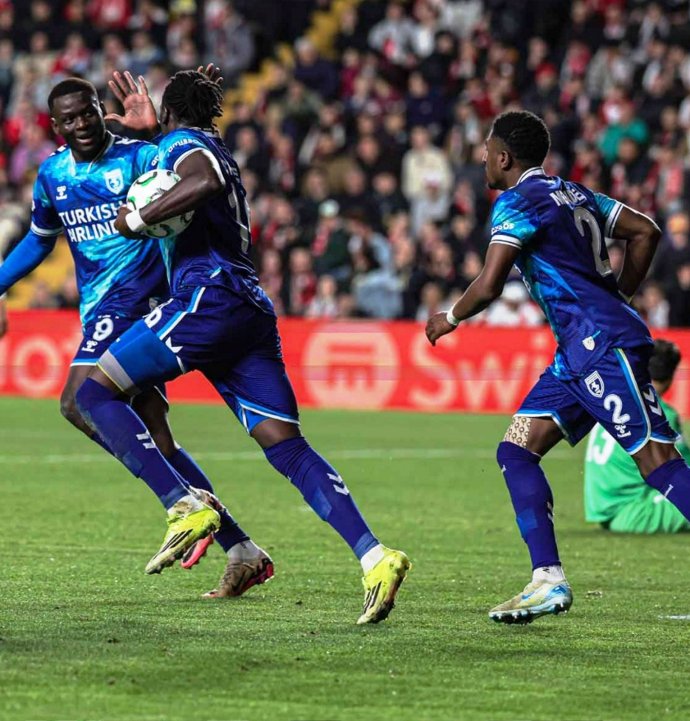 Samsunspor'da 6 futbolcuya milli davet