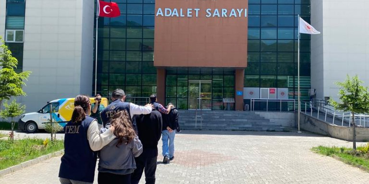 Bitlis Merkezli 7 İlde Fetö Operasyonu: 9 Gözaltı
