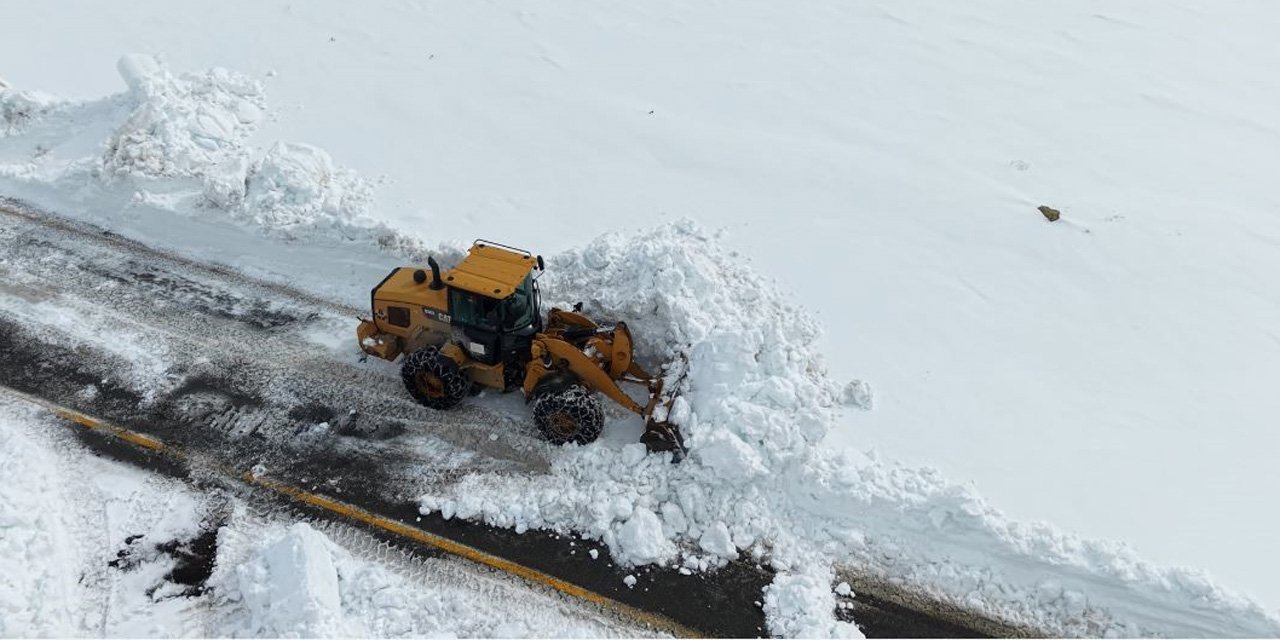Artvin-Ardanuç-Ardahan yolu 5 ay sonra ulaşıma açılıyor