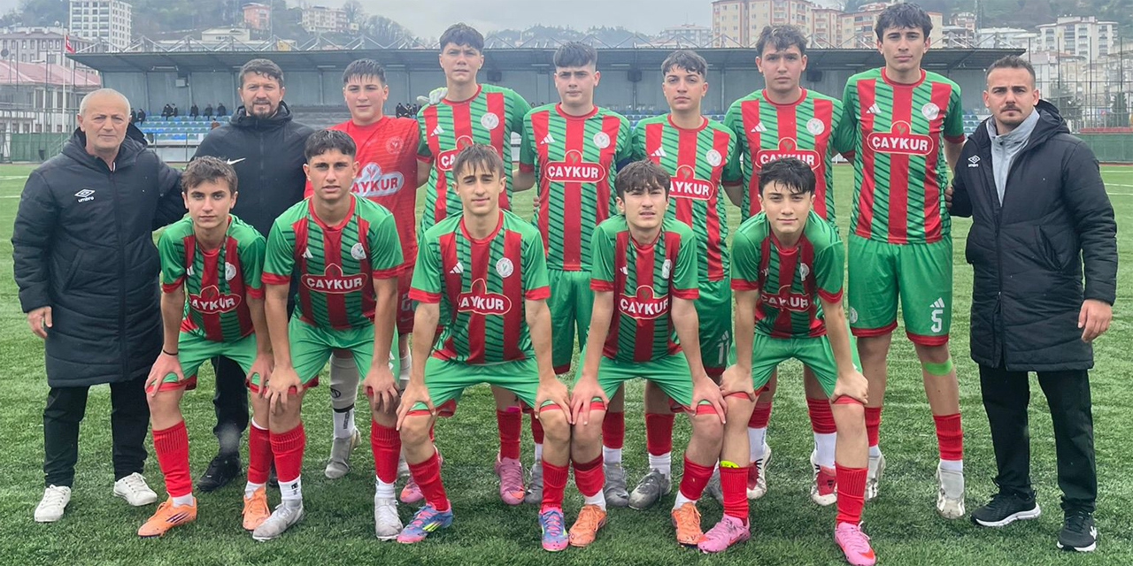 Rize Belediyespor ve Çaykurspor puanları paylaştı