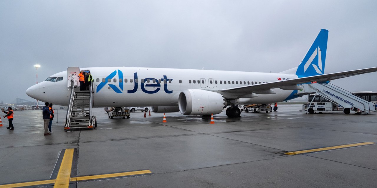 AJet Genel Müdürü Sarp: "2033'te tamamı yeni nesil 200 uçakla operasyonlarımızı sürdürmeyi planlıyoruz"