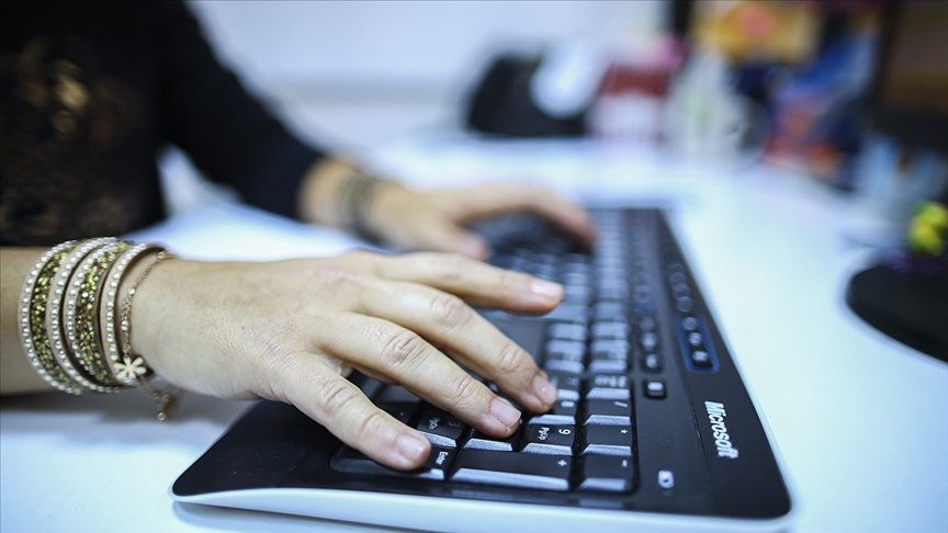 10 yaş ve altı çocuğu bulunan kamu çalışanı kadınlara 20 Şubat'a kadar idari izin verilebilecek