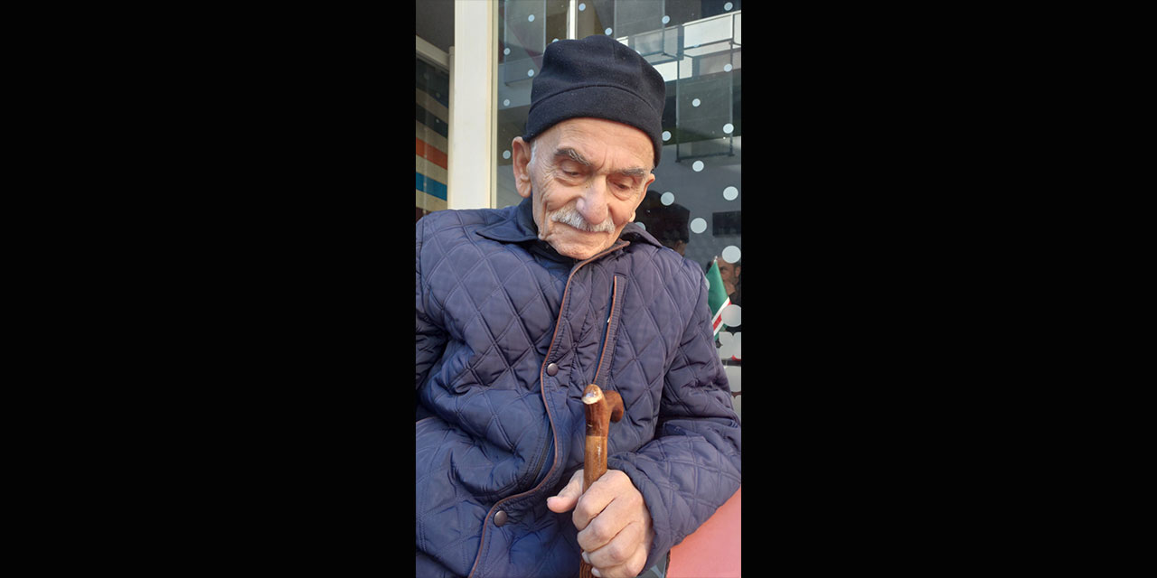 Rize'nin Tanınmış Terzisi Mahmut Karaali Hayatını Kaybetti