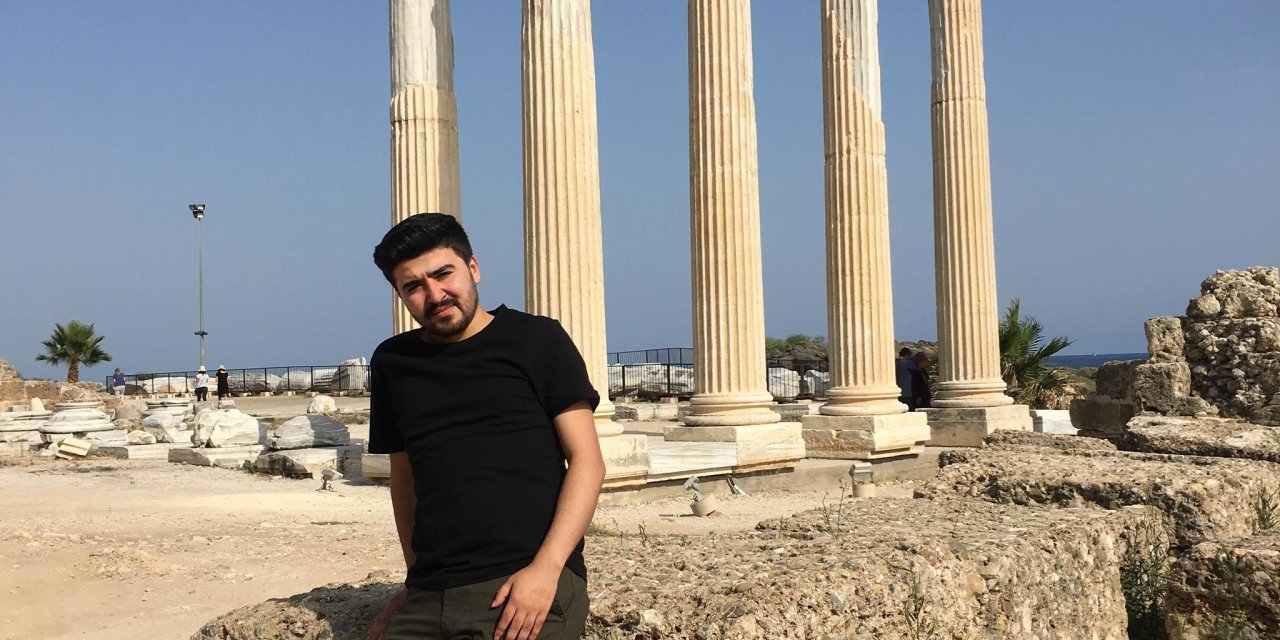 Ağaçlara Çarpan Otomobilin Sürücüsü Semih, Hayatını Kaybetti