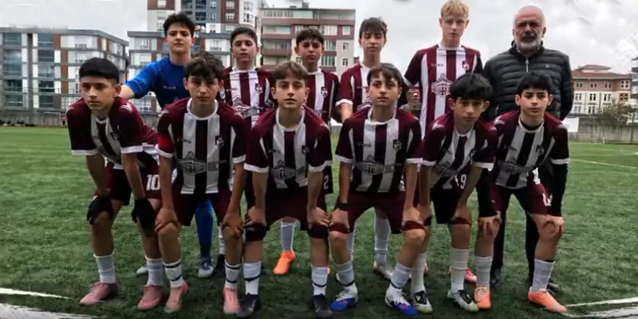 Ardeşenspor Derbide Fırtına Gibi Esti: Rize Belediyespor’u 7-0 Mağlup Ettiler!