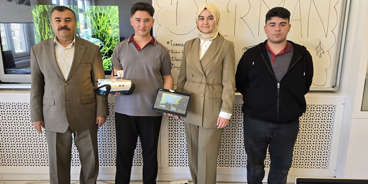 Annesi tasarımlarına 'zımbırtı' demişti, şimdi uluslararası sunuma hazırlanıyor